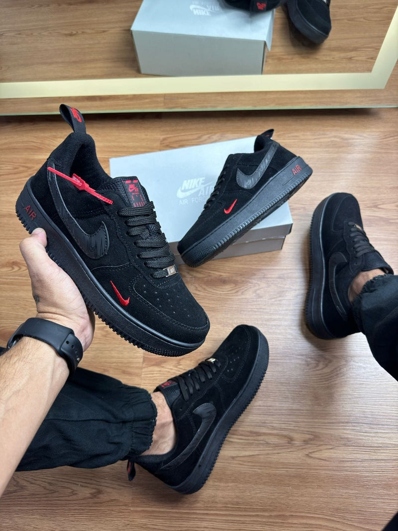 AF1 Preto Suede Vermelho GS