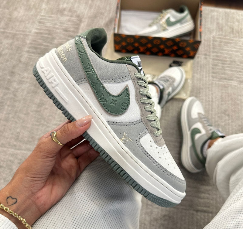 AF1 LV Cinza Verde 34 ao 39 GS