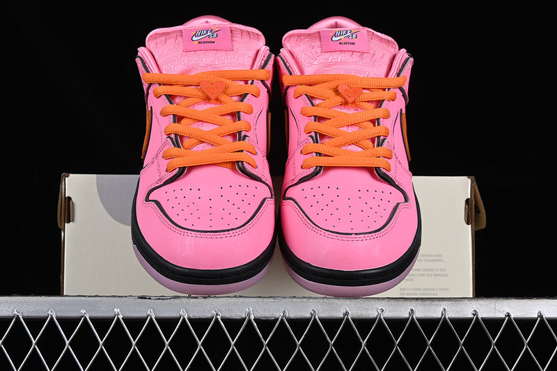 DUNK LOW PRO MENINAS SUPERPODEROSAS