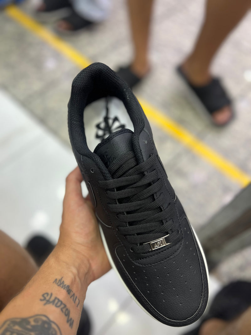 AF1 Preto Preto Branco