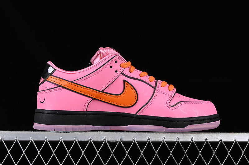 DUNK LOW PRO MENINAS SUPERPODEROSAS