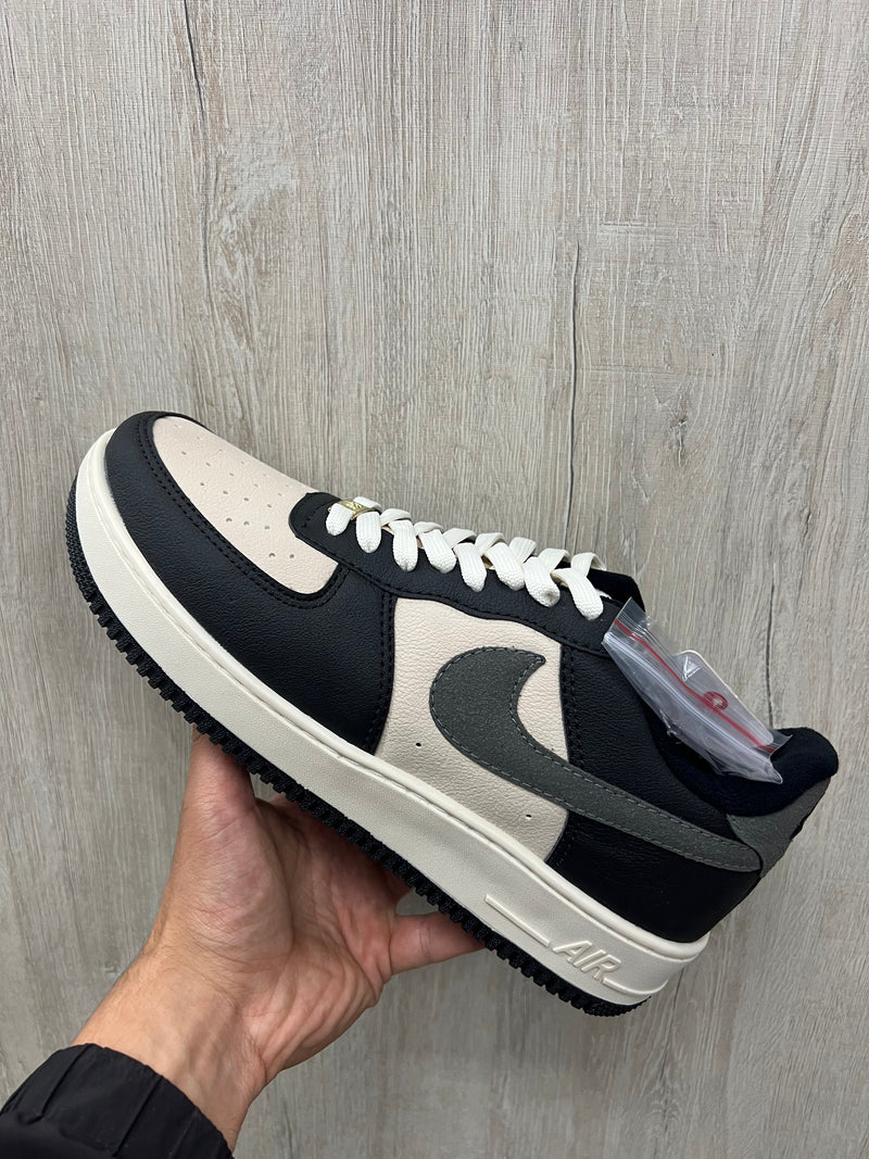 AF1 Preto Nude 38 ao 43 GS