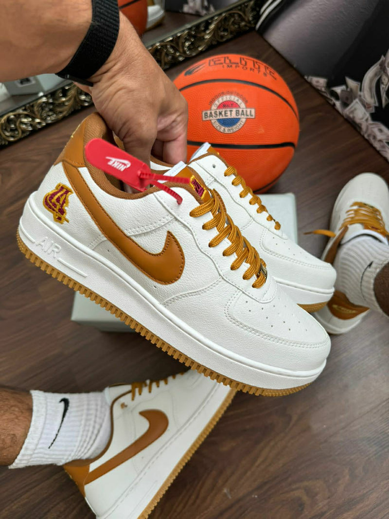 AF1 Lakers Branco Caramelo GS