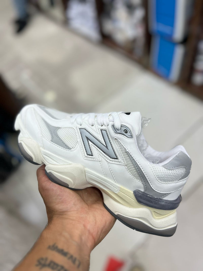 NB 9060 Nova Cor Branco e Cinza 34 ao 43