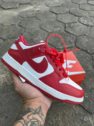 Dunk Vermelho Couro