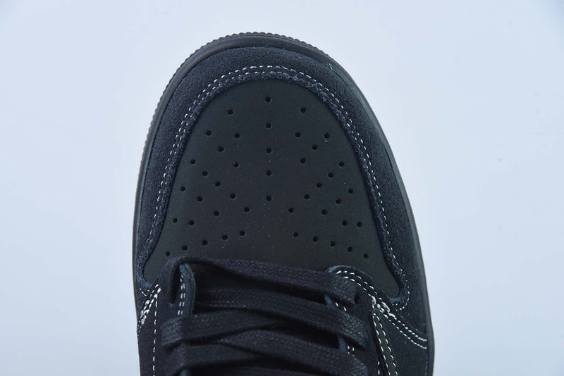 Air Jordan 1 Low "Black Phantom"