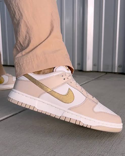 Air Dunk Metallic Gold