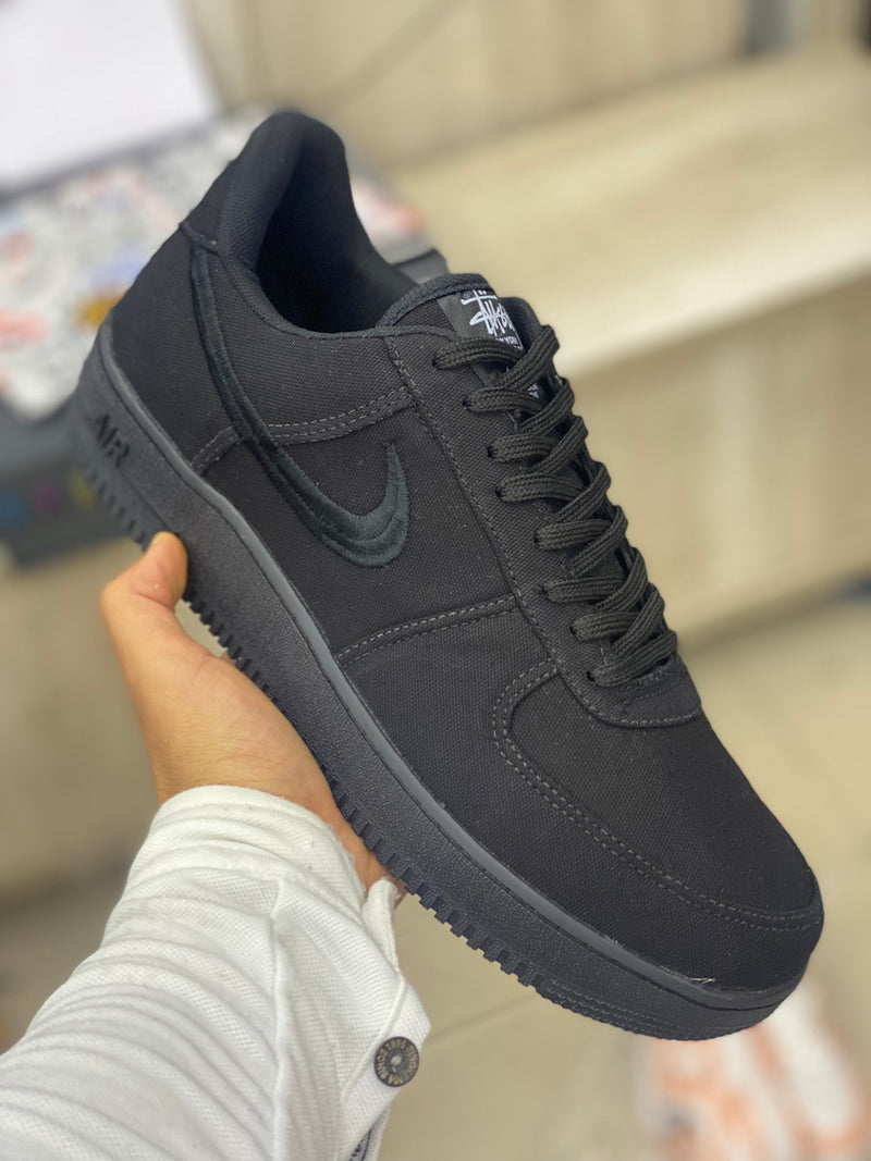 Air Force Preto Nobuck